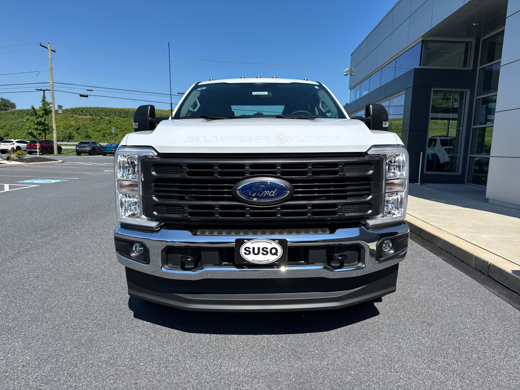 New 2026 Oxford White Ford  image 13