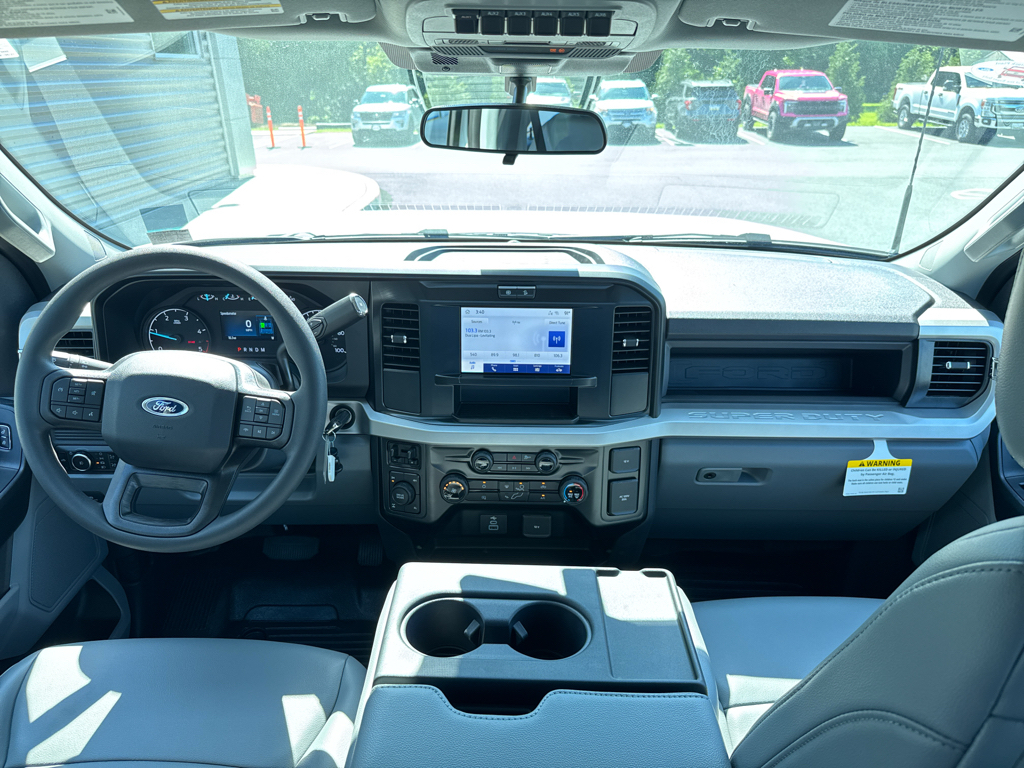 New 2026 Oxford White Ford  image 3