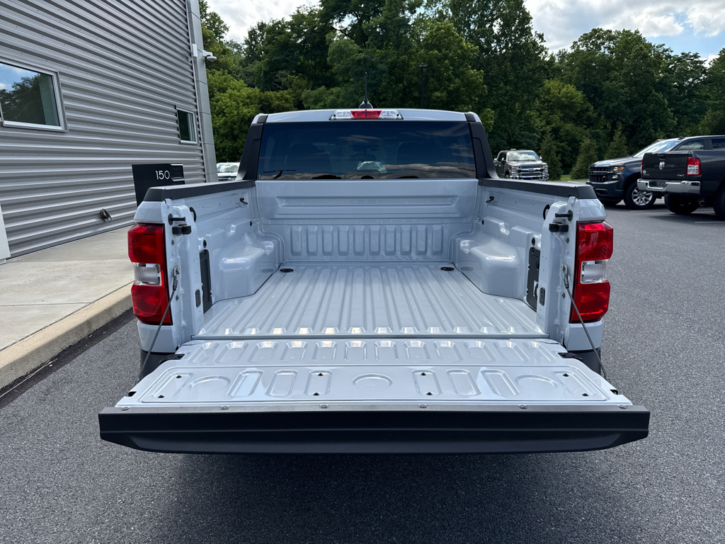 New 2026 Space White Metallic Ford XLT image 6