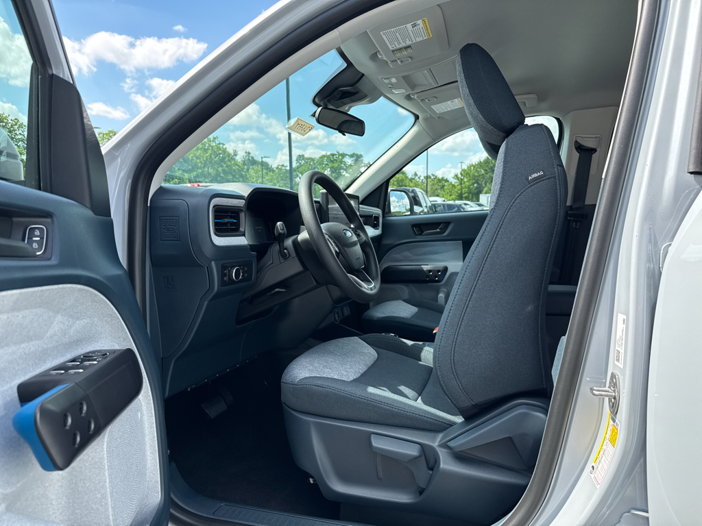 New 2026 Space White Metallic Ford XLT image 4
