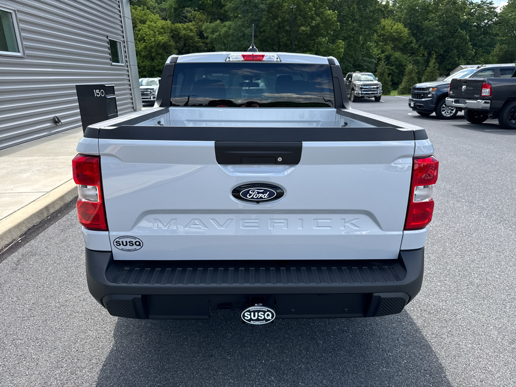 New 2026 Space White Metallic Ford XLT image 8