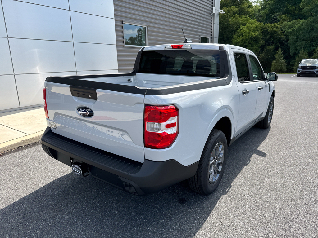 New 2026 Space White Metallic Ford XLT image 17