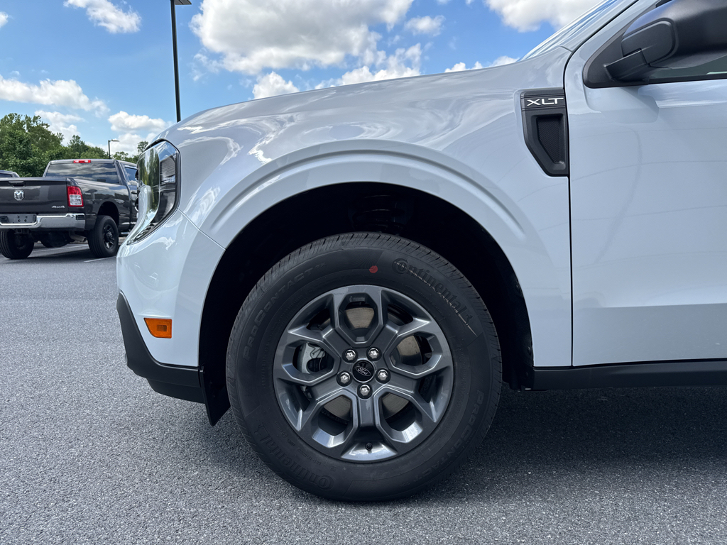New 2026 Space White Metallic Ford XLT image 18