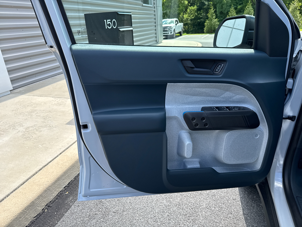 New 2026 Space White Metallic Ford XLT image 23