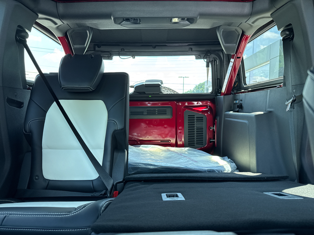 New 2026 Ruby Red Metallic Tinted Clearcoat Ford Outer Banks image 6