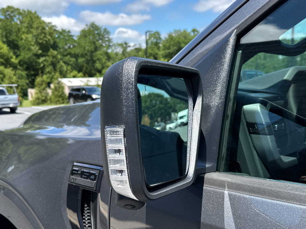 New 2026 Carbonized Gray Metallic Ford XLT image 25