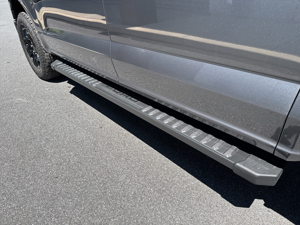 New 2026 Carbonized Gray Metallic Ford XLT image 24