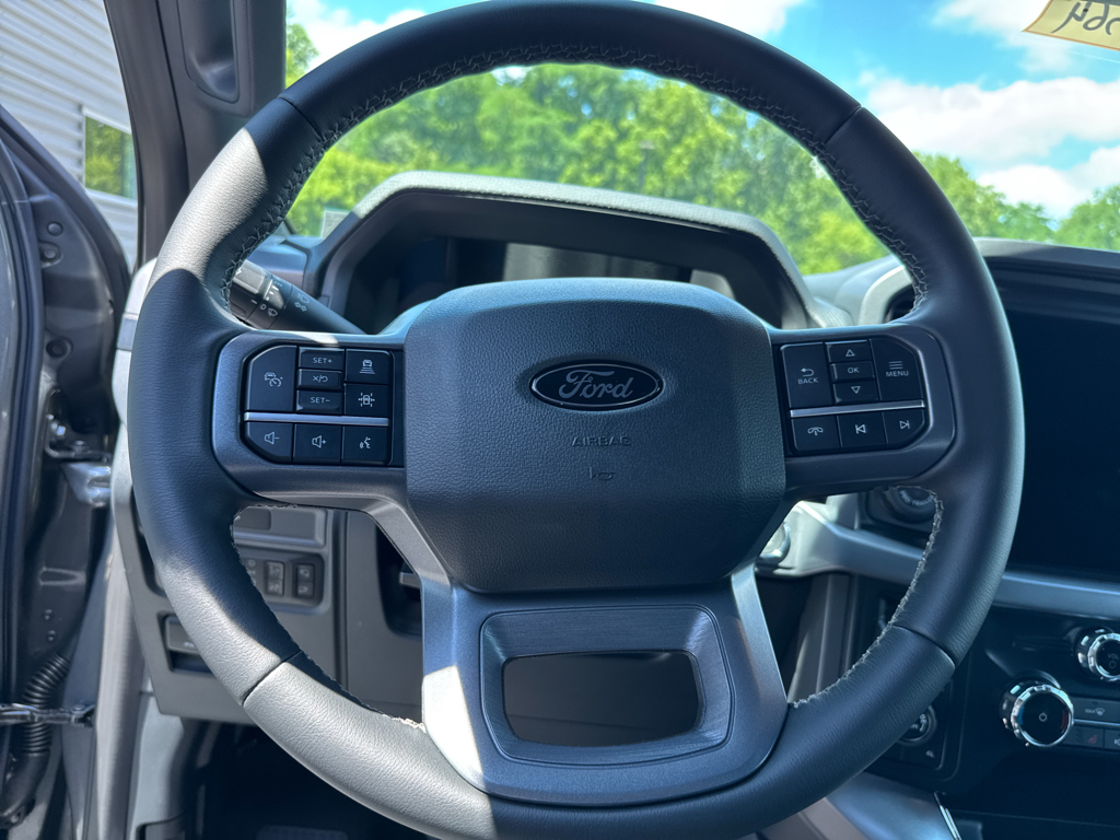 New 2026 Carbonized Gray Metallic Ford XLT image 20