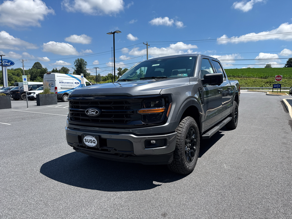 New 2026 Carbonized Gray Metallic Ford XLT image 16