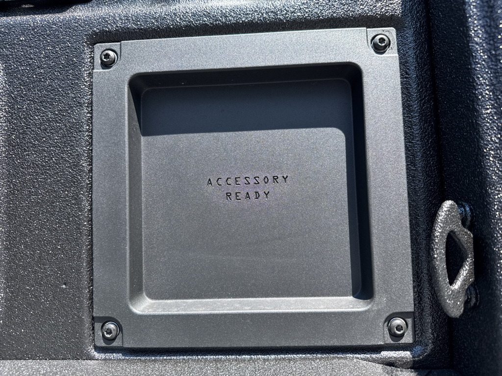 New 2026 Carbonized Gray Metallic Ford XLT image 9