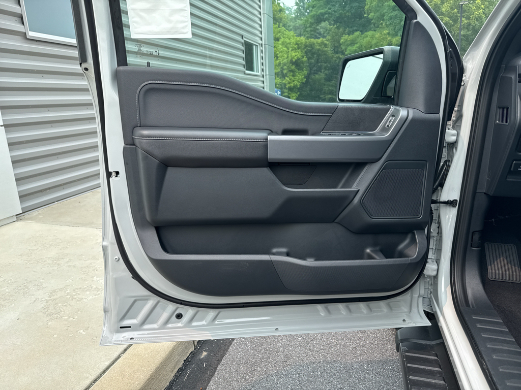 New 2026 Avalanche Ford XLT image 26