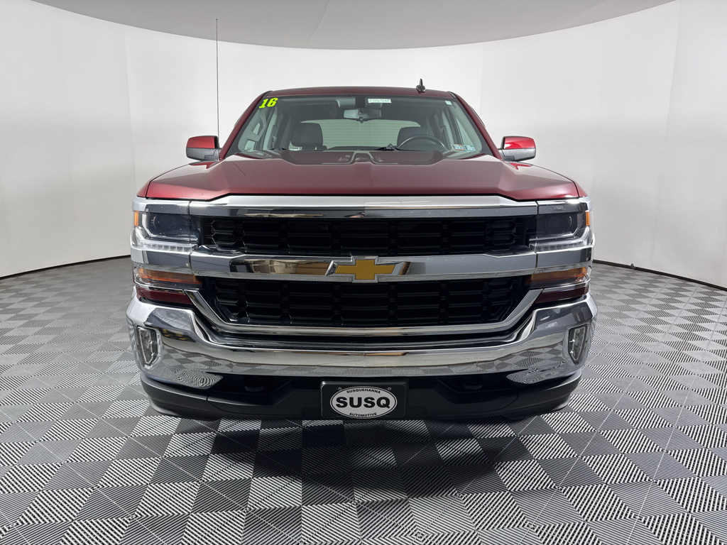 Used 2016 Siren Red Tintcoat Chevrolet LT image 13