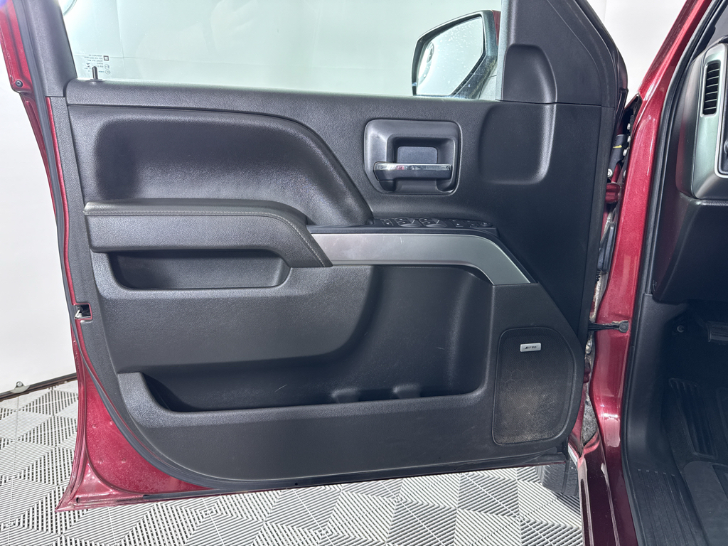 Used 2016 Siren Red Tintcoat Chevrolet LT image 25