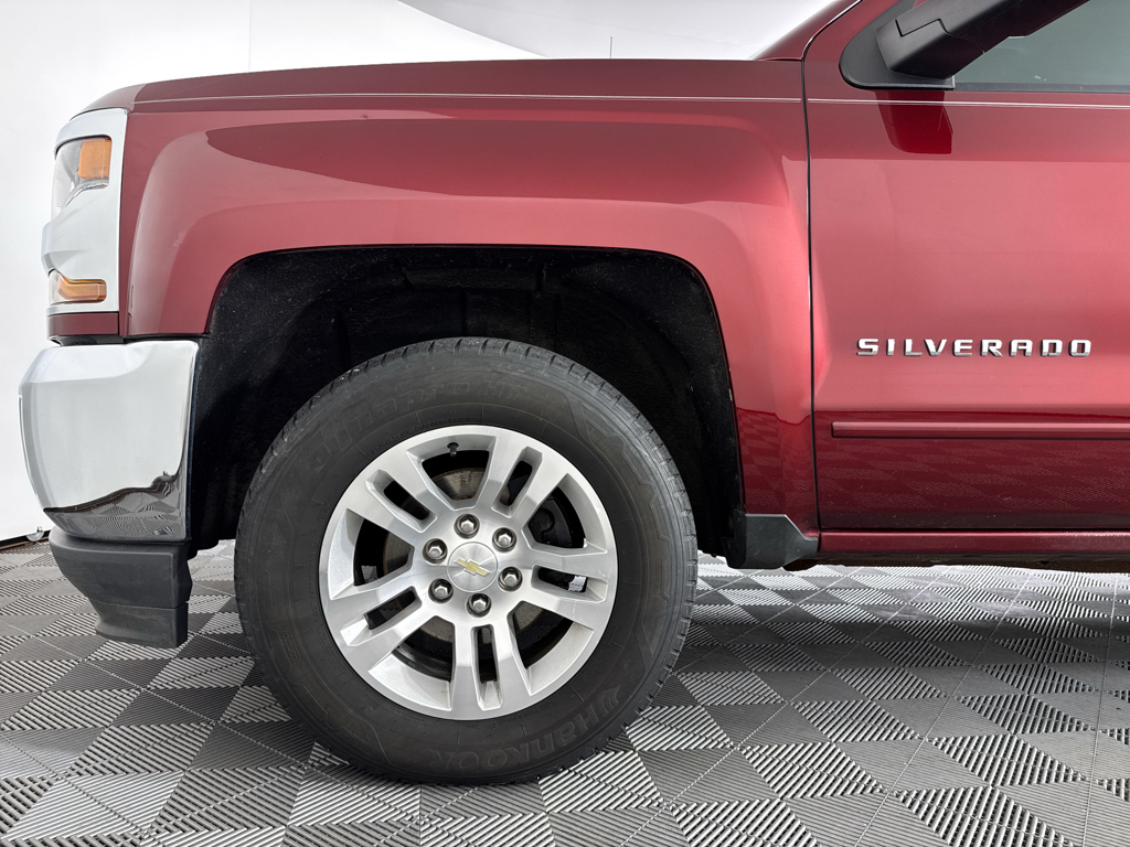 Used 2016 Siren Red Tintcoat Chevrolet LT image 20