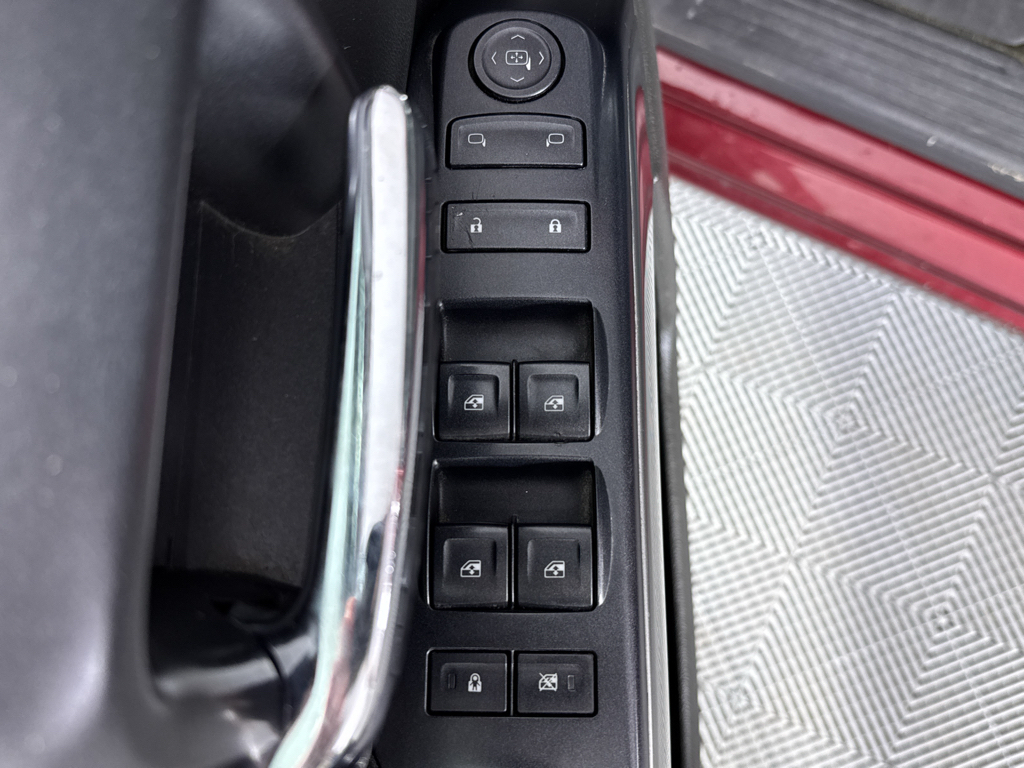 Used 2016 Siren Red Tintcoat Chevrolet LT image 23