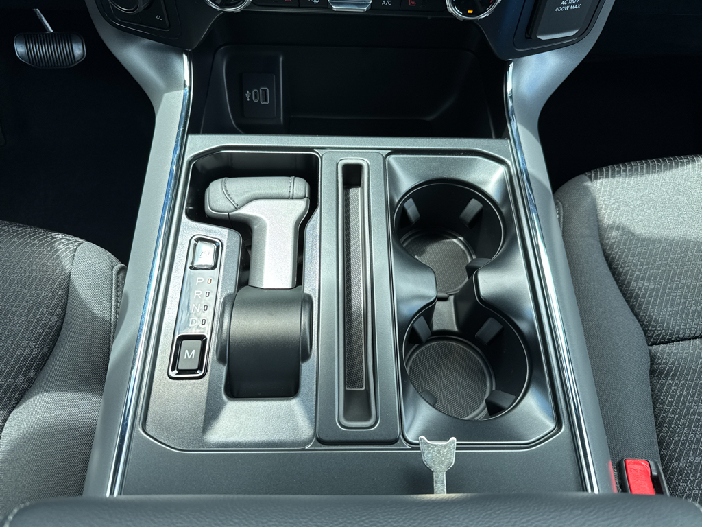 New 2026 Agate Black Metallic Ford XLT image 21