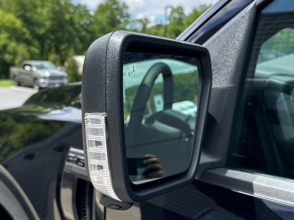 New 2026 Agate Black Metallic Ford XLT image 25