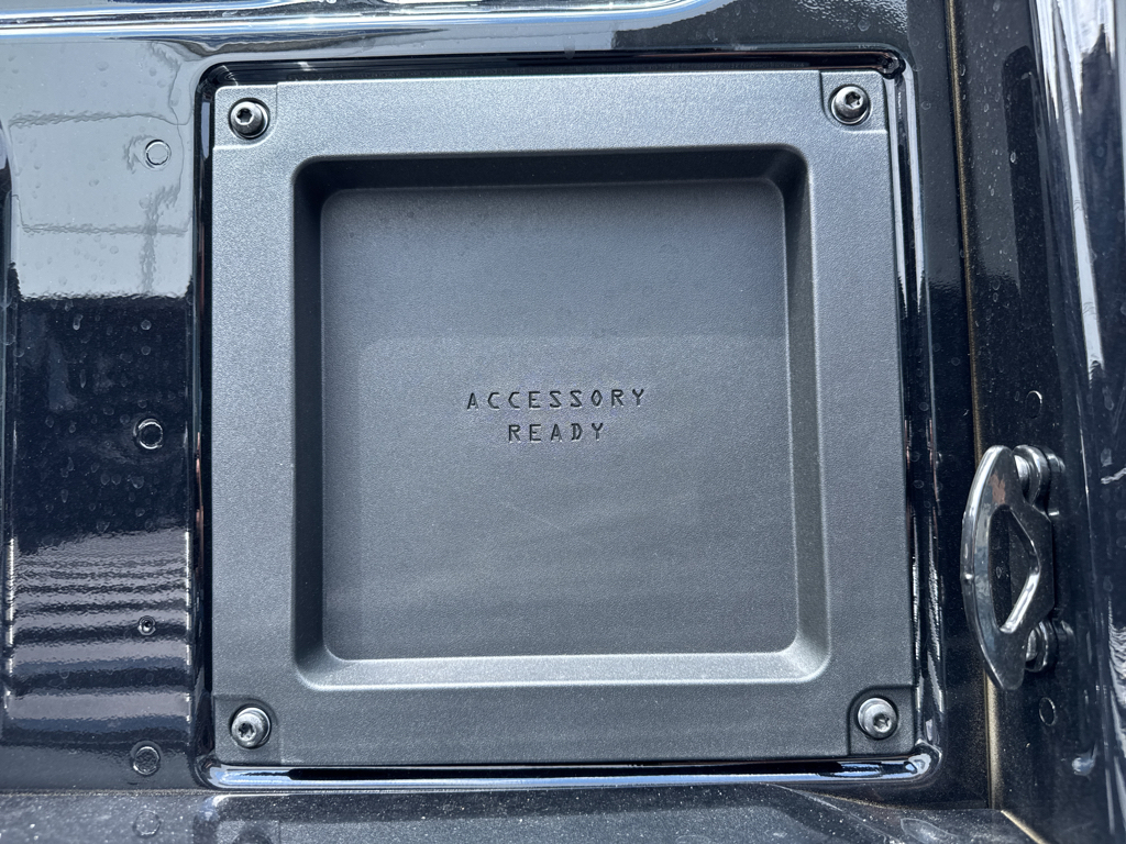 New 2026 Agate Black Metallic Ford XLT image 9