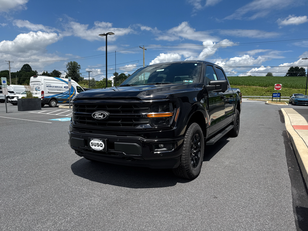 New 2026 Agate Black Metallic Ford XLT image 16