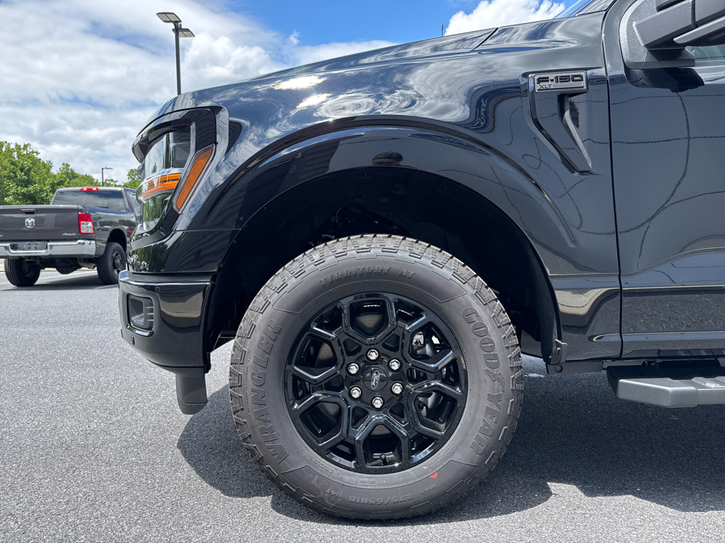 New 2026 Agate Black Metallic Ford XLT image 19
