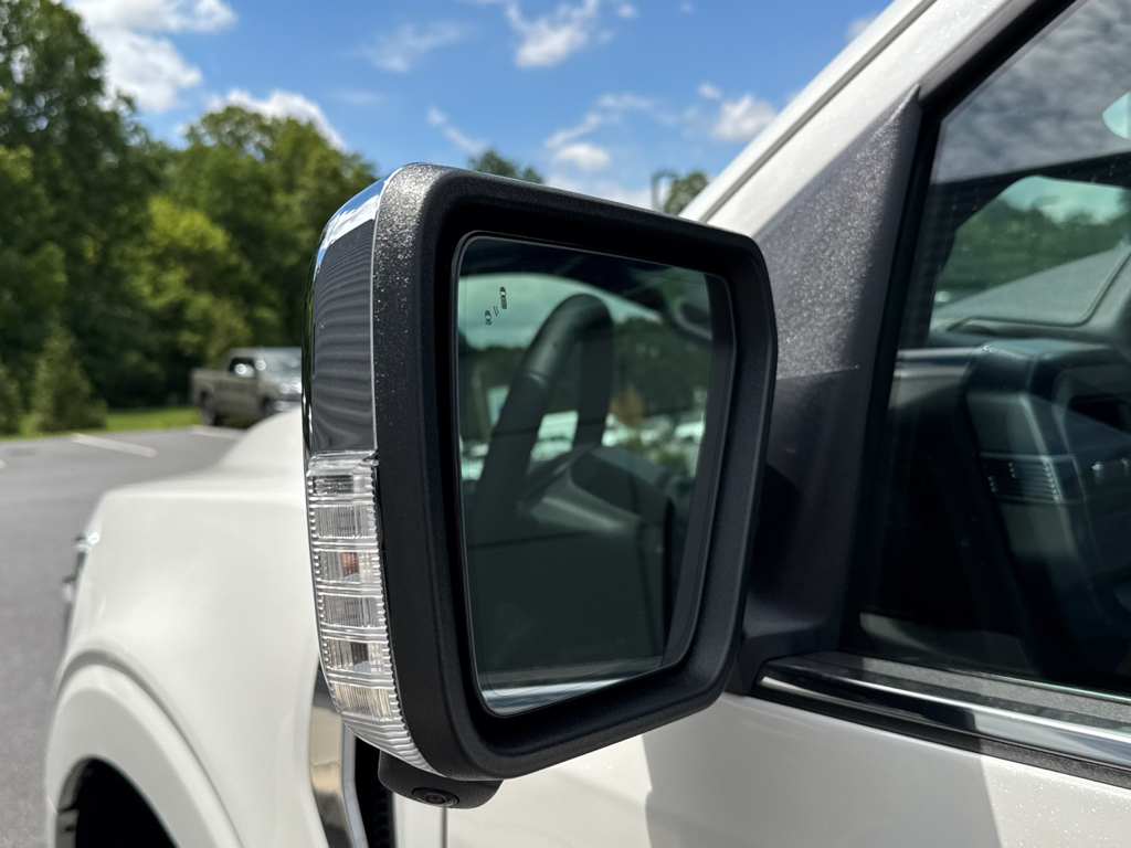 New 2026 Star White Metallic Ford Lariat image 26