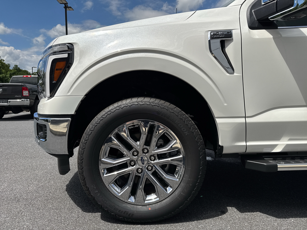 New 2026 Star White Metallic Ford Lariat image 19