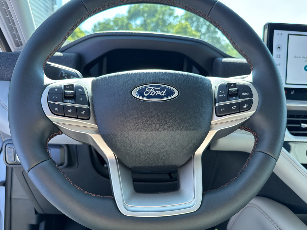 New 2026 Space White Metallic Ford Active image 19