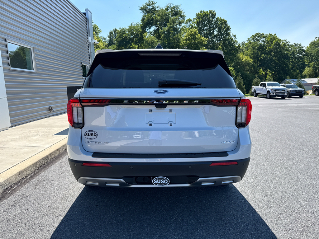 New 2026 Space White Metallic Ford Active image 9