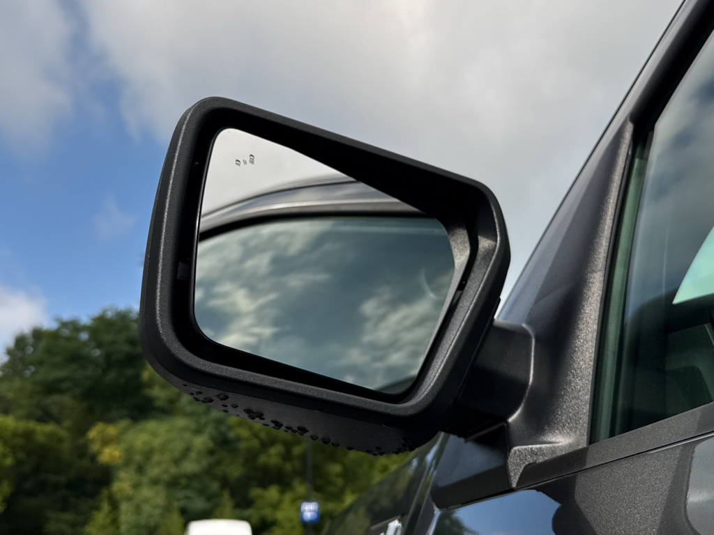New 2026 Carbonized Gray Metallic Ford XLT image 25