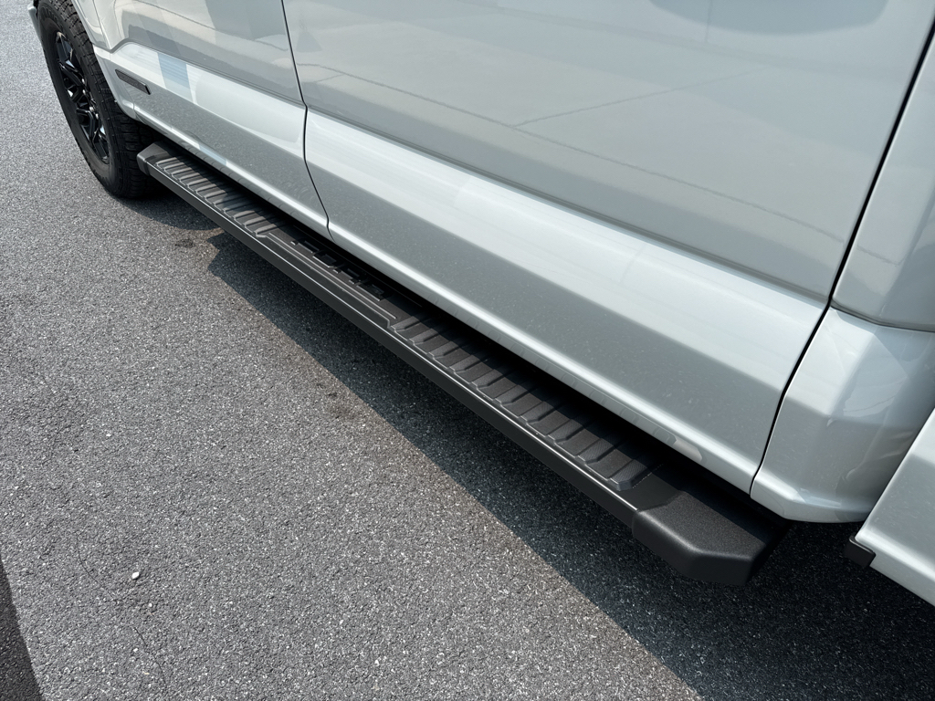 New 2026 Avalanche Ford XLT image 24