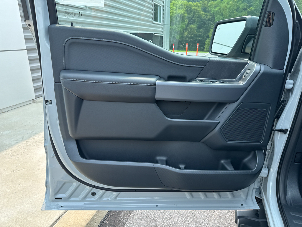 New 2026 Avalanche Ford XLT image 26
