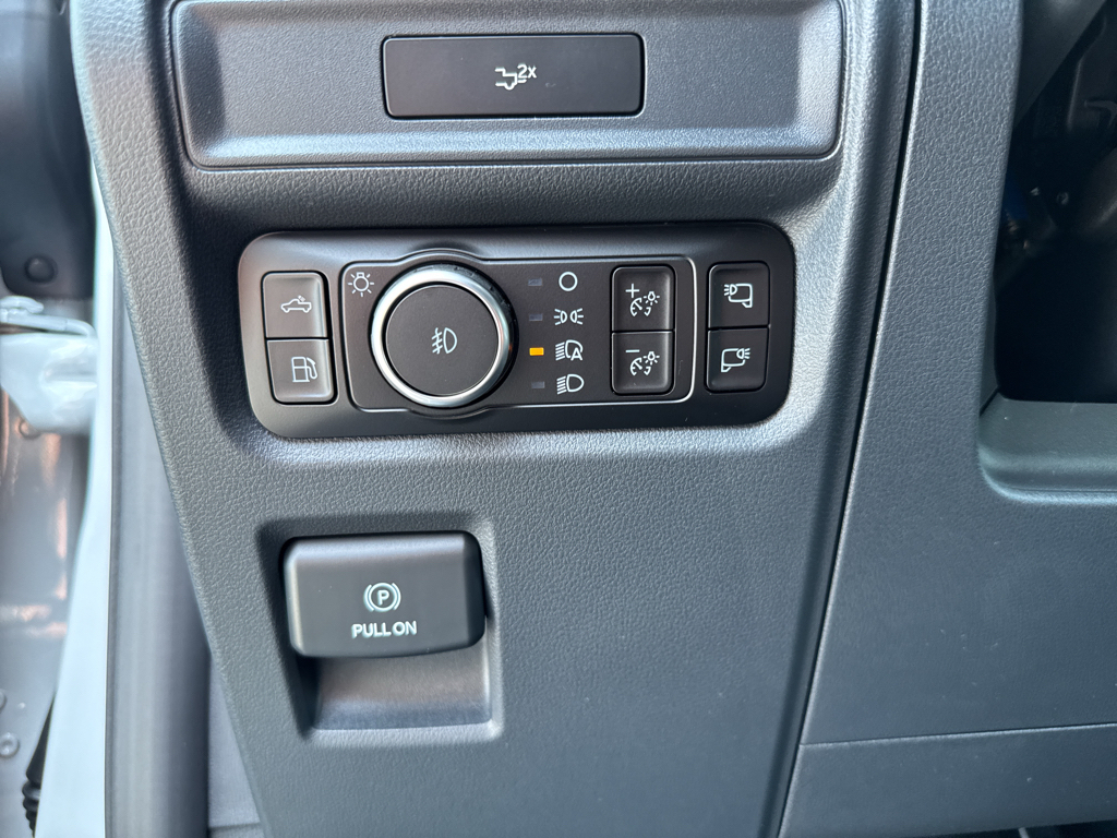 New 2026 Avalanche Ford XLT image 27