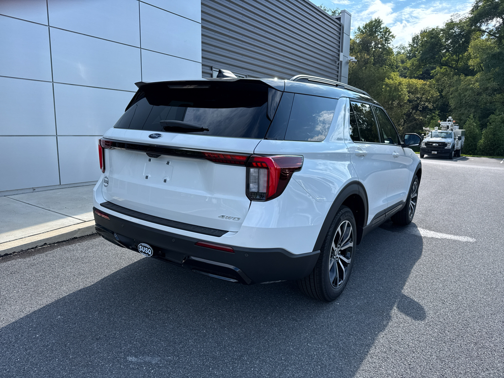 New 2026 Star White Ford ST-Line image 17