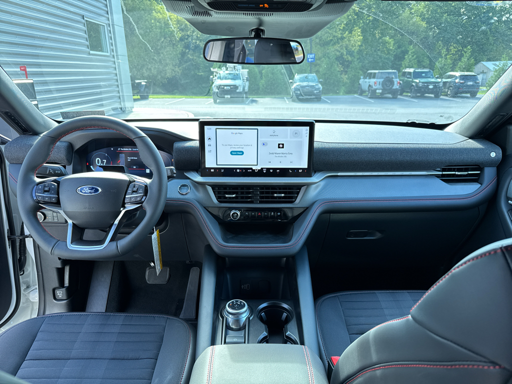 New 2026 Star White Ford ST-Line image 3