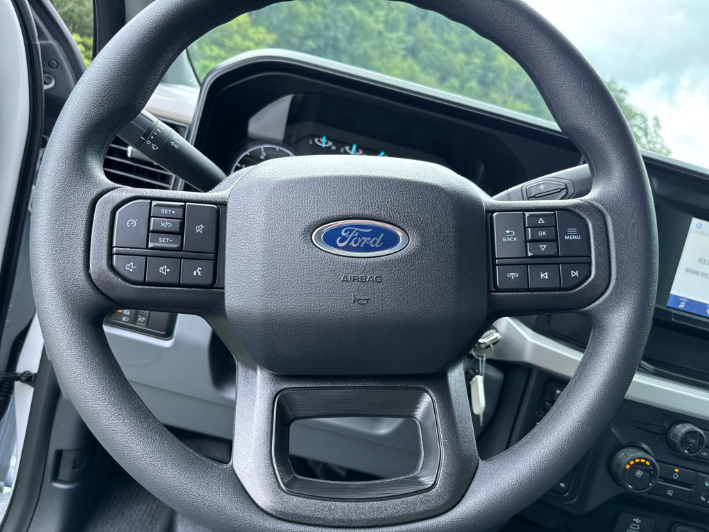 New 2026 Oxford White Ford XL image 23