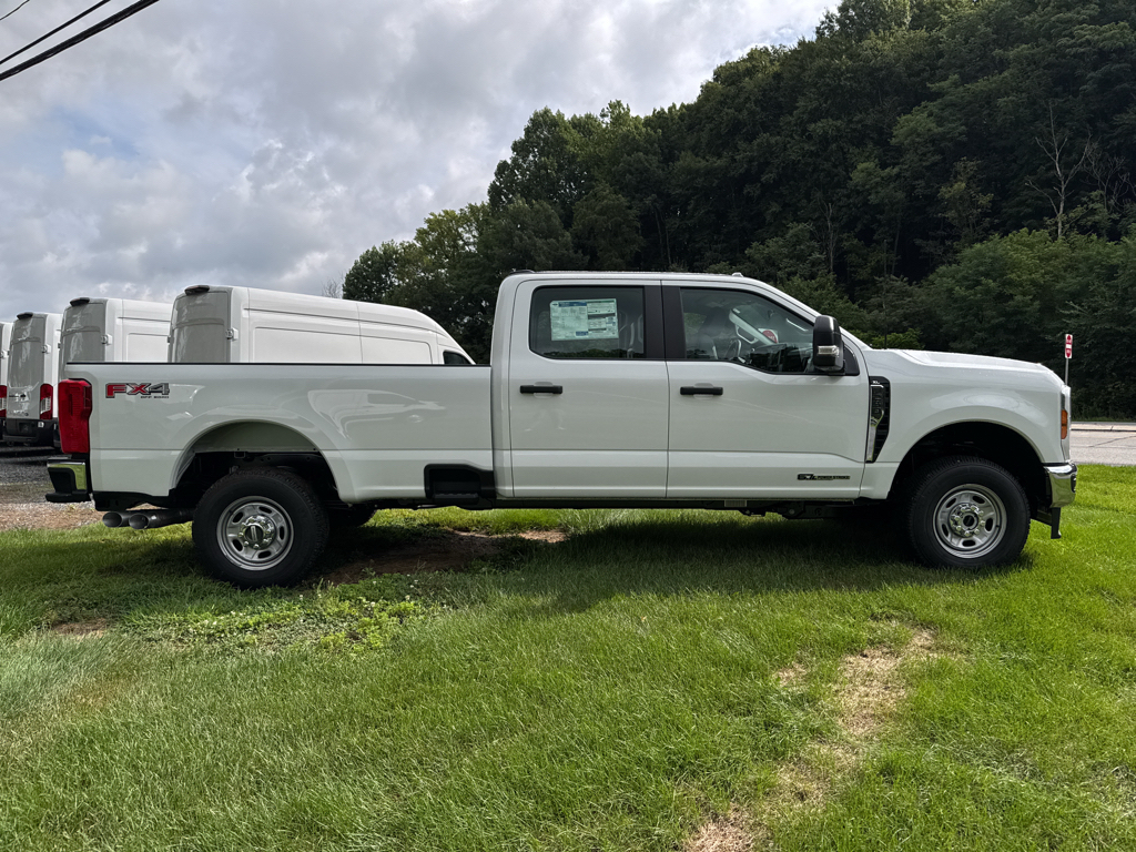 New 2026 Oxford White Ford XL image 14