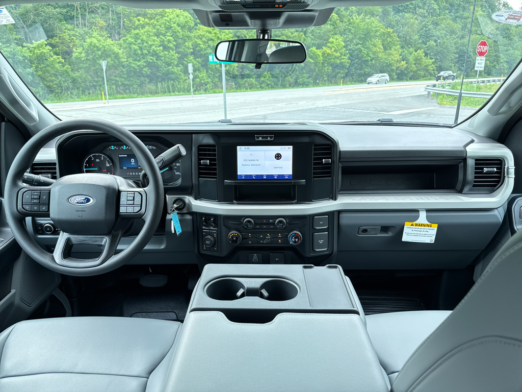 New 2026 Oxford White Ford XL image 3