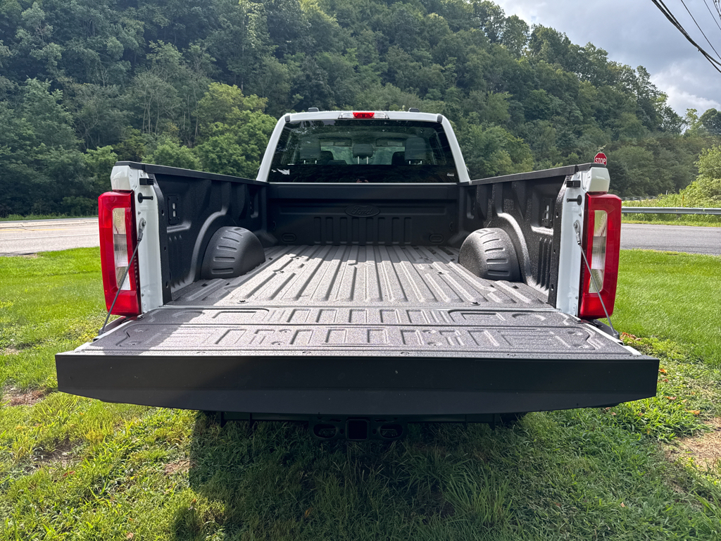 New 2026 Oxford White Ford XL image 10