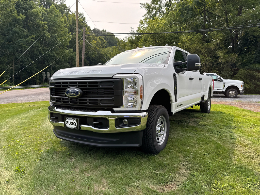 New 2026 Oxford White Ford XL image 17