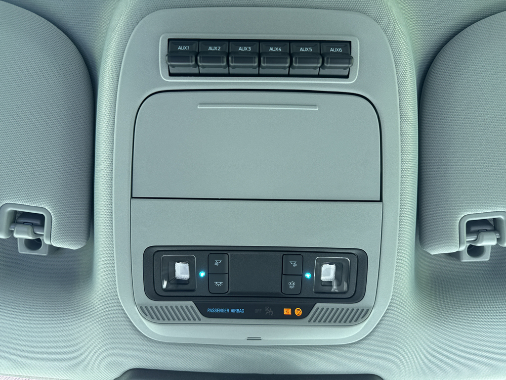 New 2026 Oxford White Ford XL image 26
