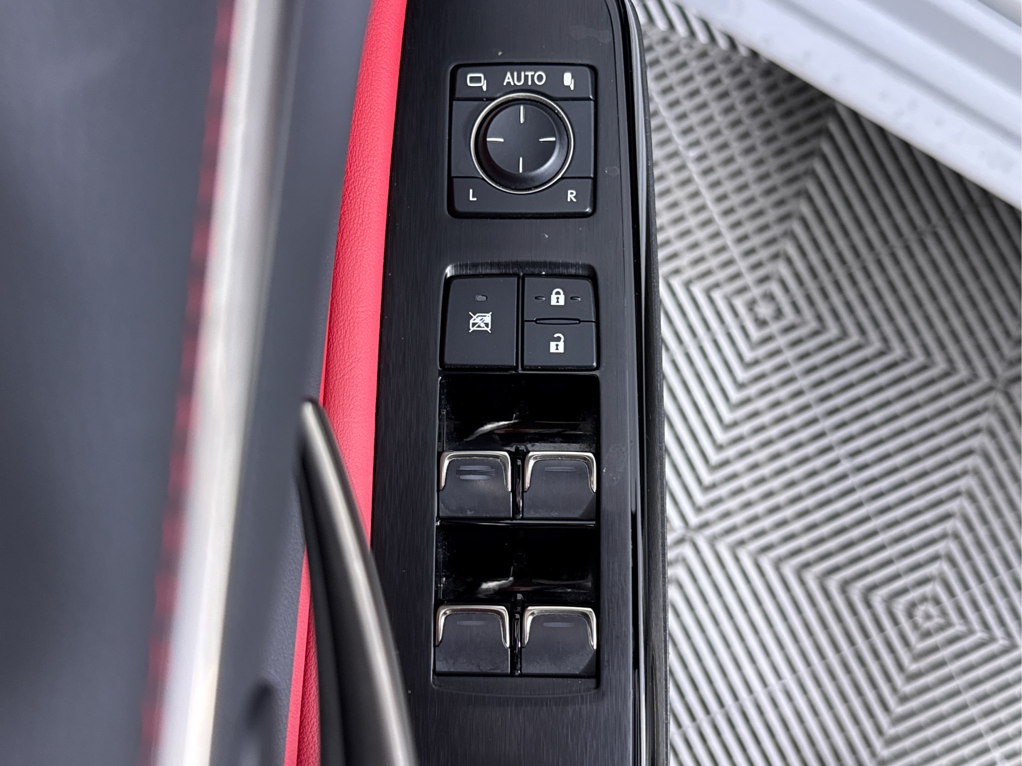 Used 2023 Ultra White Lexus F SPORT Handling image 25