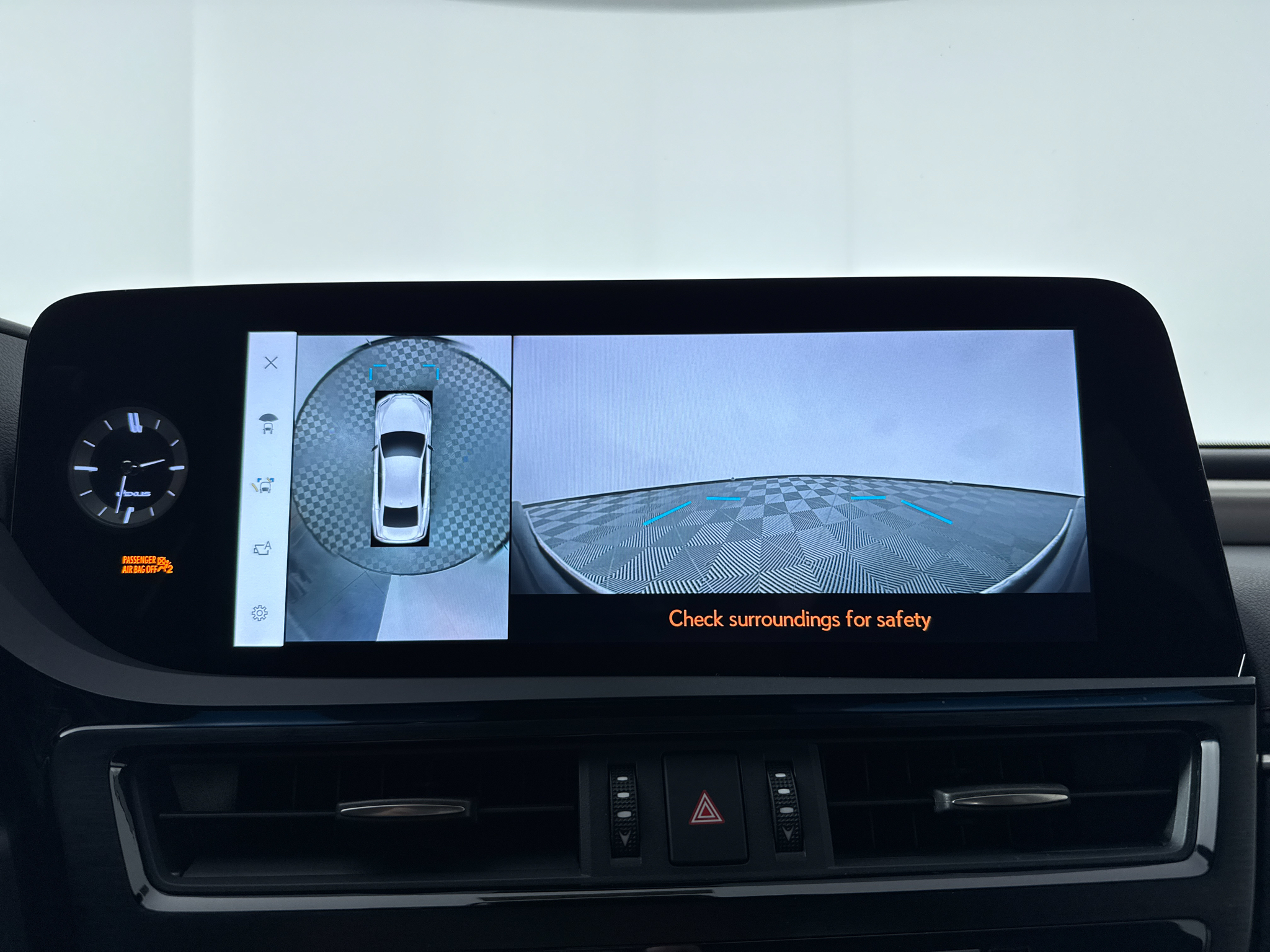 Used 2023 Ultra White Lexus F SPORT Handling image 15