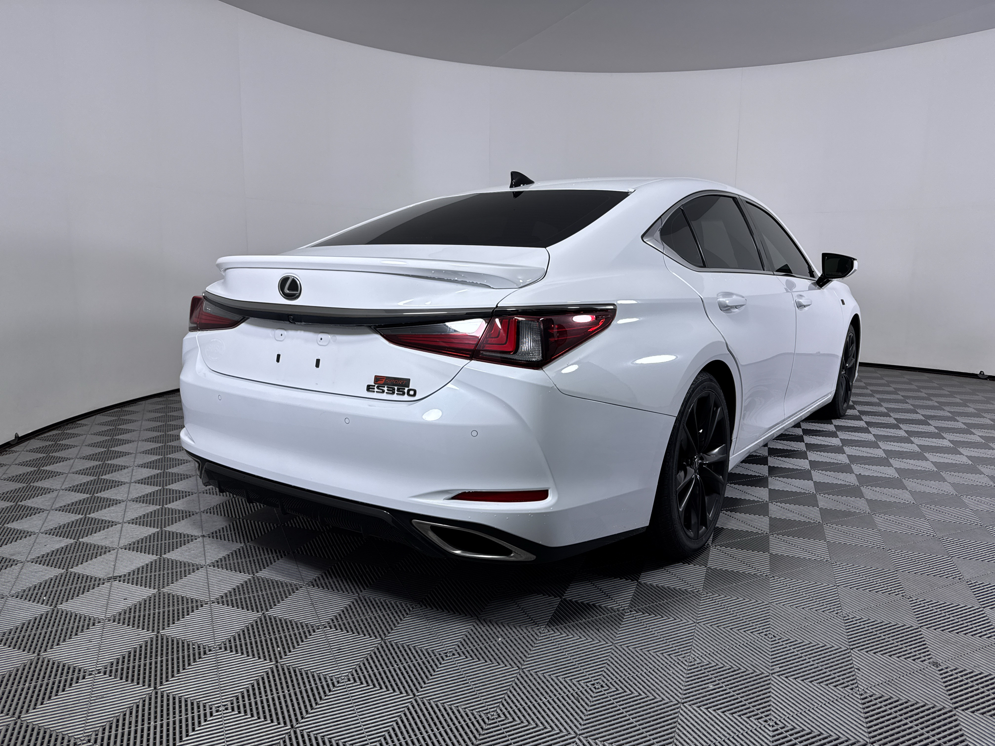 Used 2023 Ultra White Lexus F SPORT Handling image 20