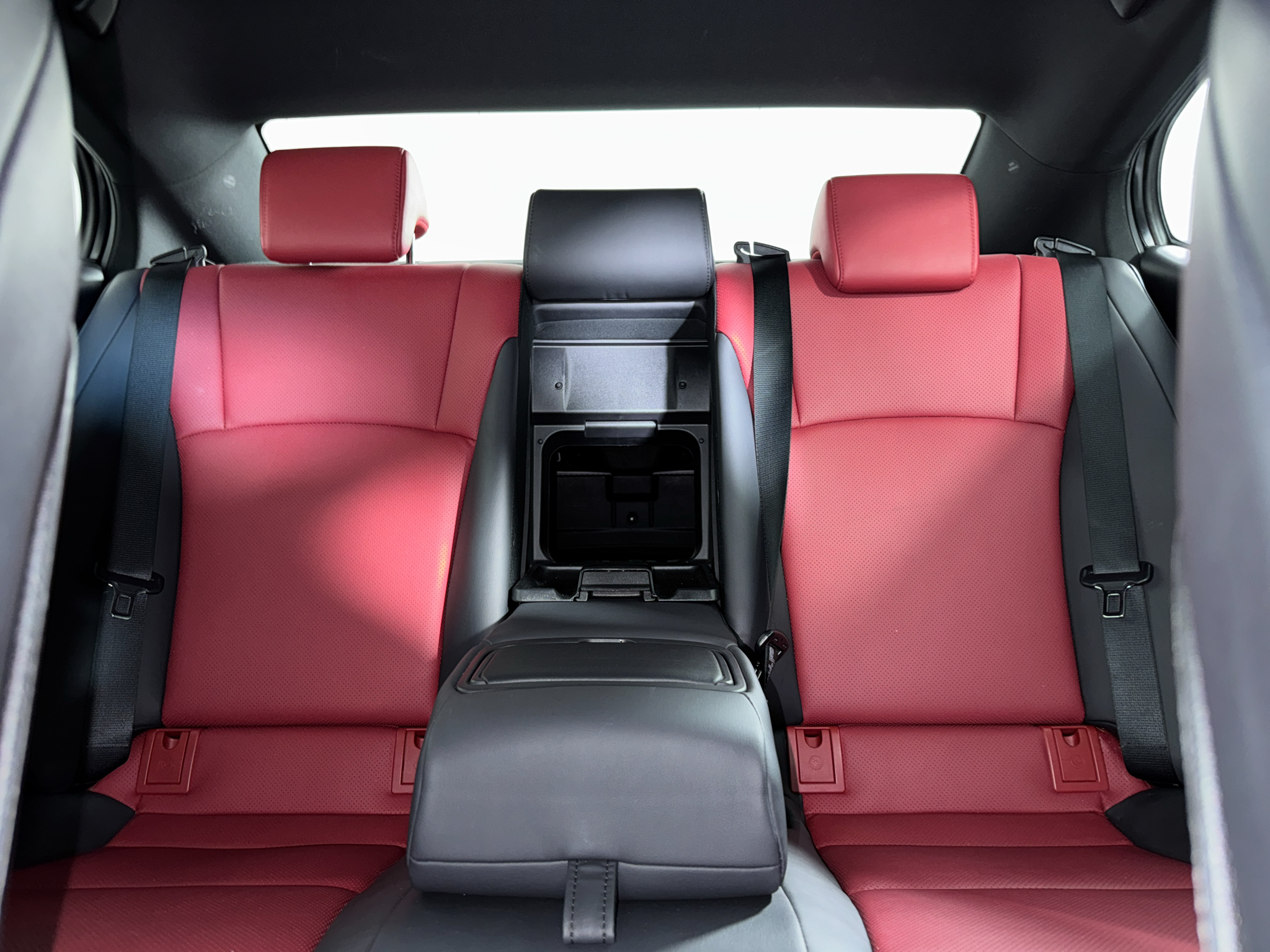 Used 2023 Ultra White Lexus F SPORT Handling image 6