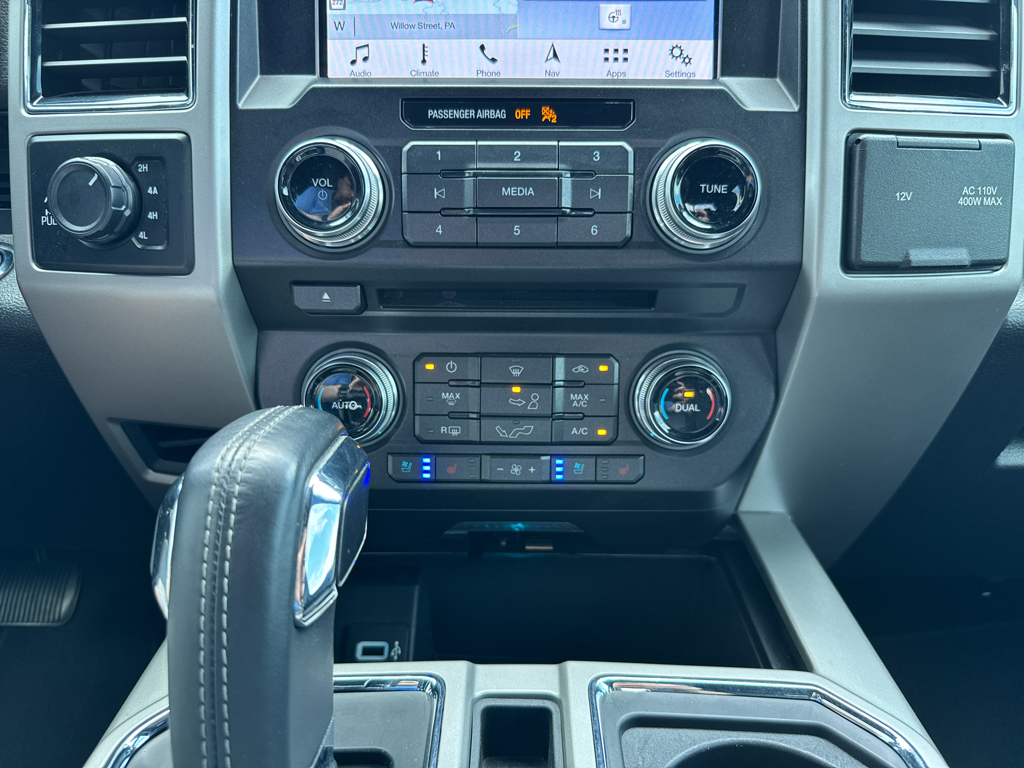 Used 2018 Shadow Black Ford LARIAT image 20