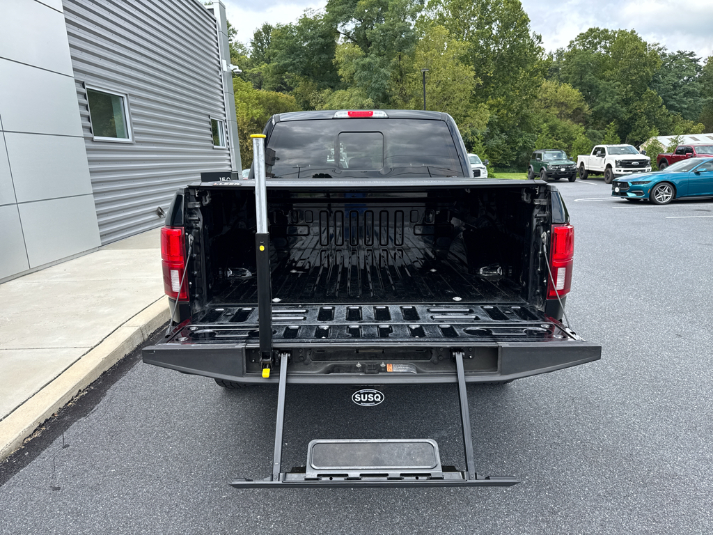 Used 2018 Shadow Black Ford LARIAT image 7