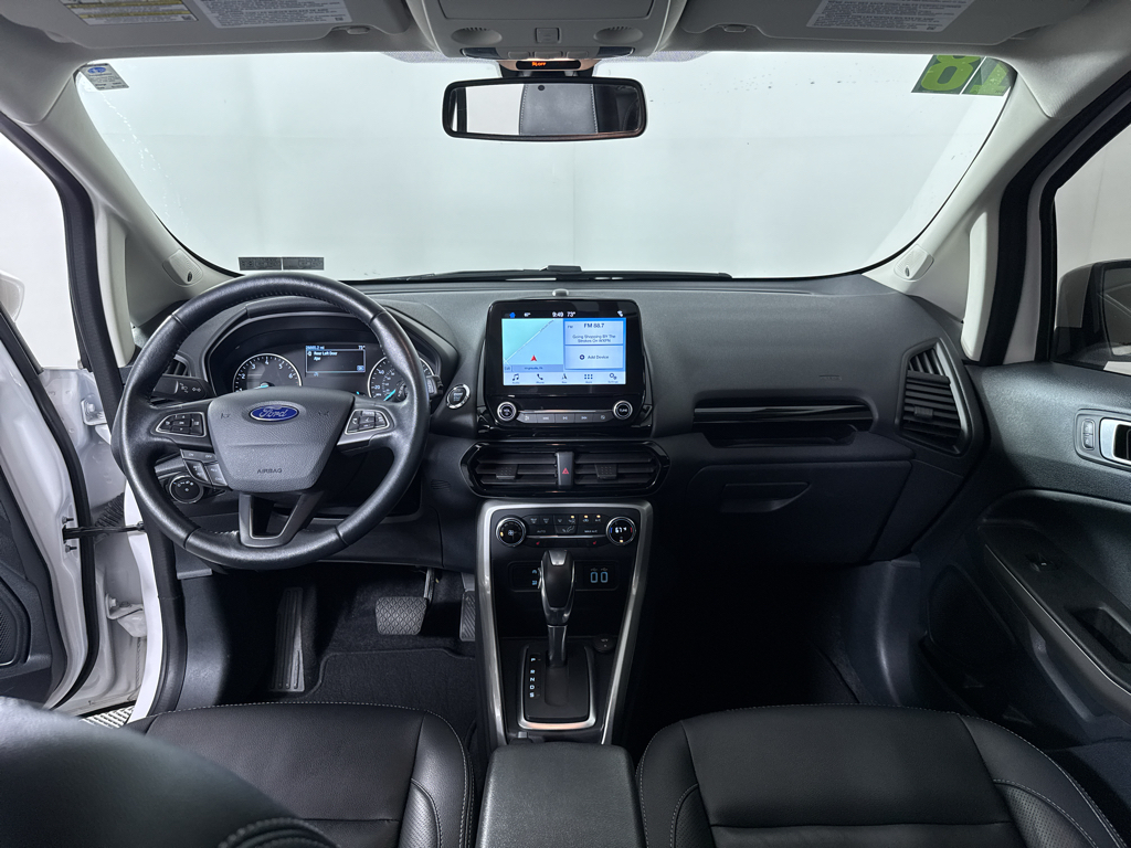 Used 2018 White Platinum Metallic Tri-Coat Ford Titanium image 4
