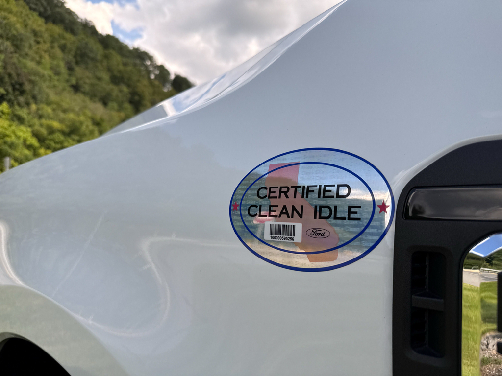 New 2026 Oxford White Ford XL image 28