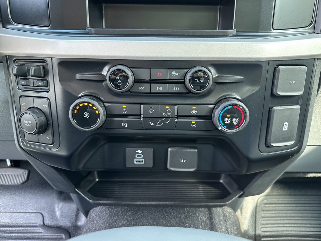 New 2026 Oxford White Ford XL image 20