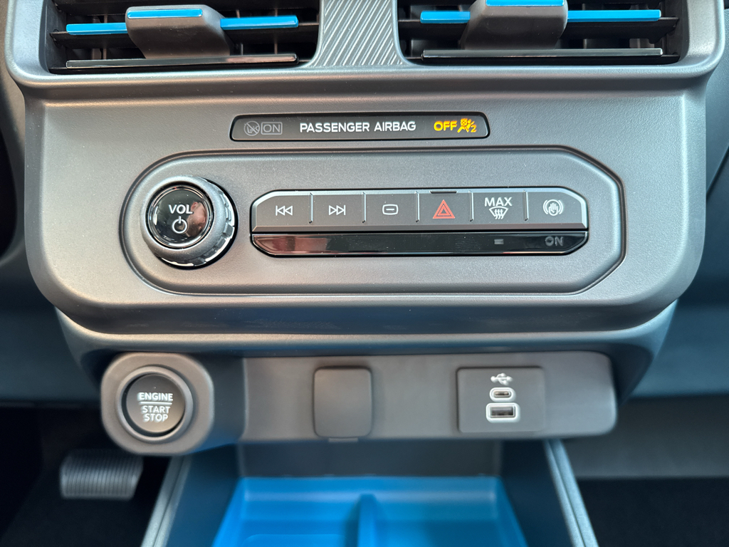 New 2026 Oxford White Ford XLT image 21
